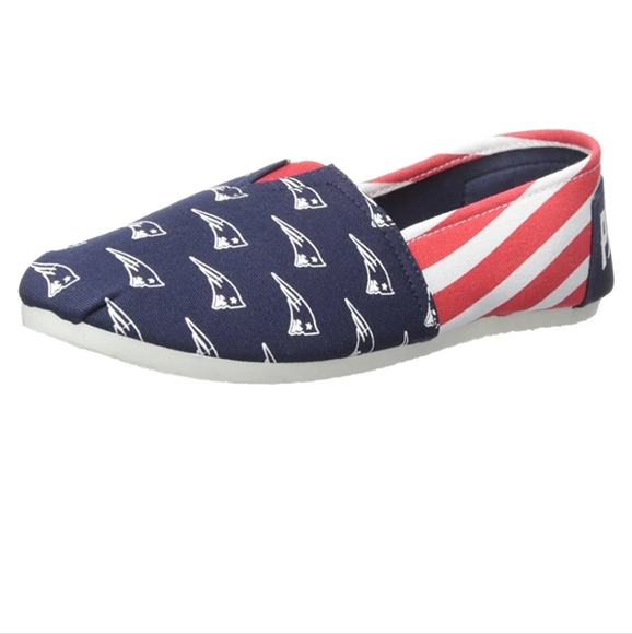 Womens Navy Blue / Red / White New England Patriots Canvas Shoes - Picture 6 of 6